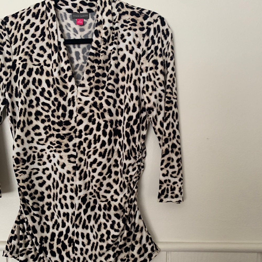 Vince Camuto Leopard 3/4 Sleeve V-Neck Blouse S - Picture 5 of 8